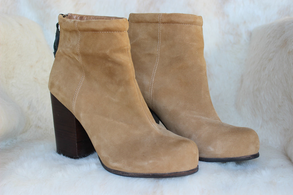 Jeffrey Campbell "Rumble" Boots in Taupe - Size 9
