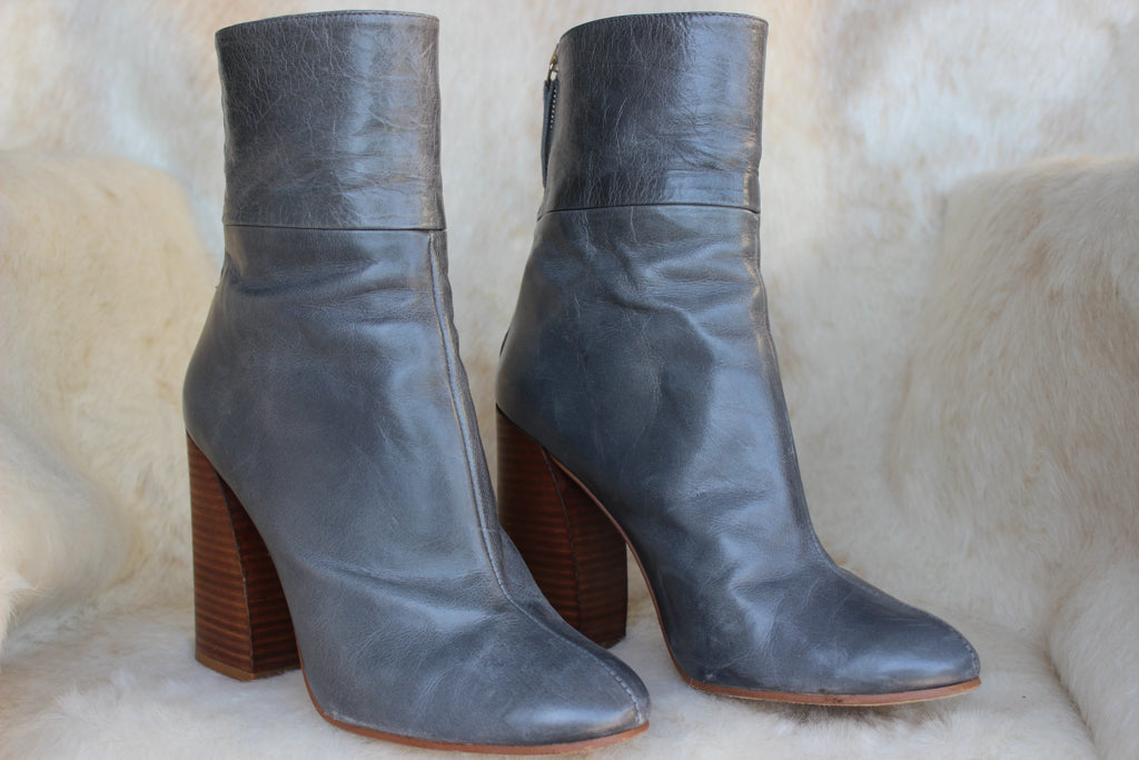Zara Basics "Wooden Block Heel" Boots in Blue - Size 9.5 (41)